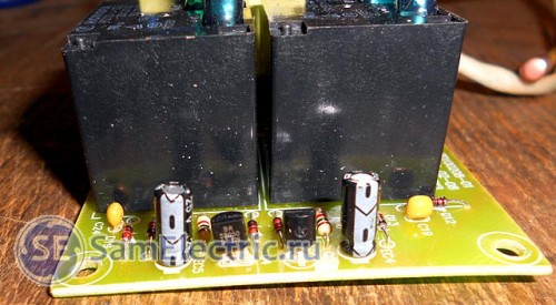 Силовая электронная плата настенного водонагревателя Thermex ID 80 H. Вид на ключевые транзисторы реле.