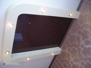 Потолок с точечными светильниками 2